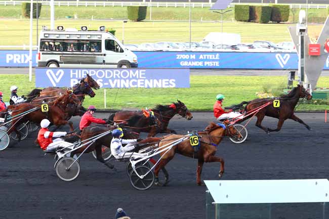 Photo d'arrivée de la course pmu PRIX DE JOINVILLE à PARIS-VINCENNES le Samedi 11 janvier 2020