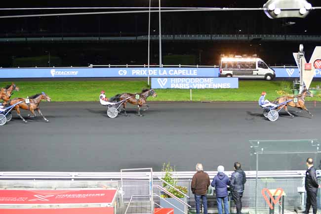 Photo d'arrivée de la course pmu PRIX DE LA CAPELLE à PARIS-VINCENNES le Dimanche 12 janvier 2020
