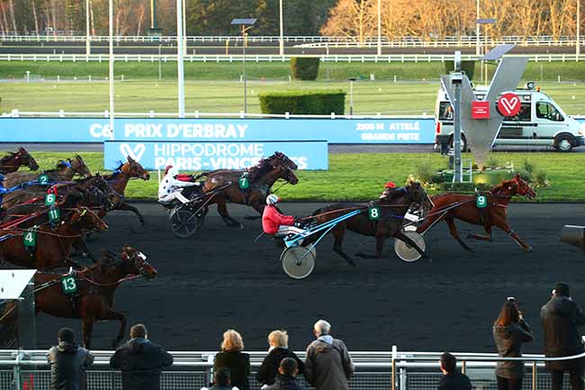 Photo d'arrivée de la course pmu PRIX D'ERBRAY à PARIS-VINCENNES le Jeudi 16 janvier 2020