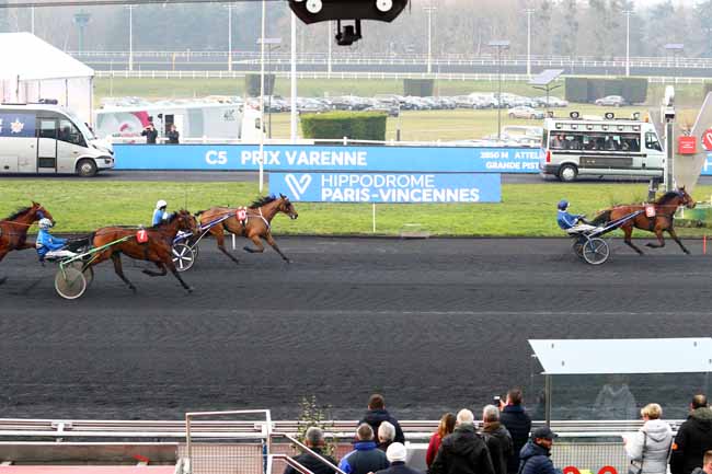 Photo d'arrivée de la course pmu PRIX VARENNE à PARIS-VINCENNES le Samedi 25 janvier 2020