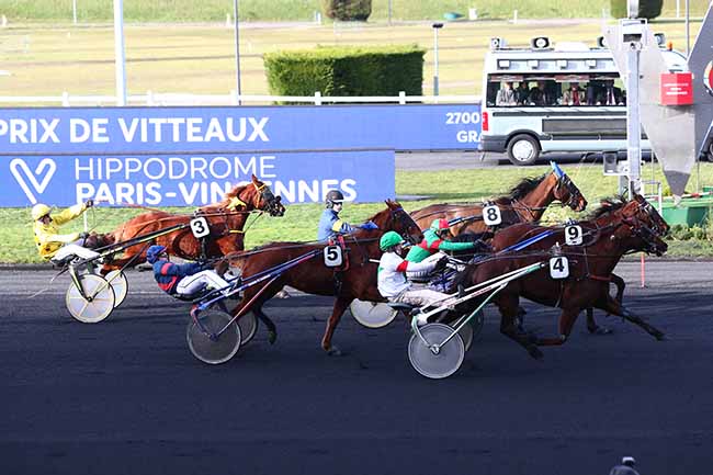 Photo d'arrivée de la course pmu PRIX DE VITTEAUX à PARIS-VINCENNES le Mardi 28 janvier 2020