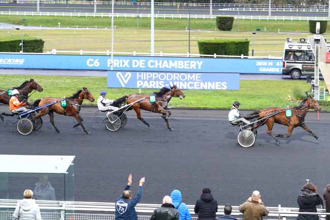 Photo d'arrivée de la course pmu PRIX DE CHAMBERY à PARIS-VINCENNES le Jeudi 30 janvier 2020