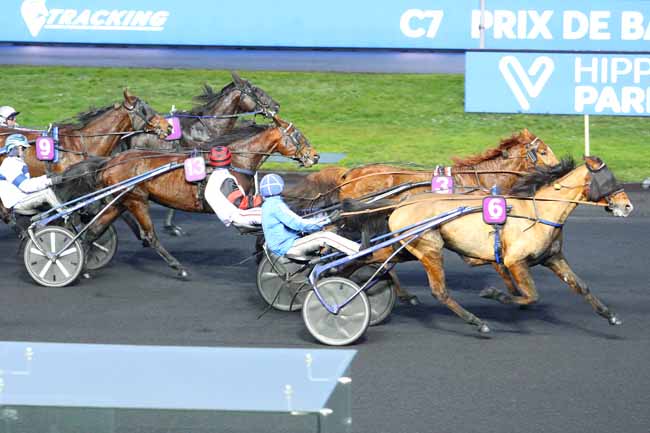 Photo d'arrivée de la course pmu PRIX DE BARFLEUR à PARIS-VINCENNES le Jeudi 30 janvier 2020