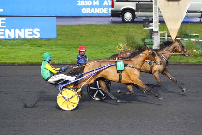Photo d'arrivée de la course pmu PRIX DE VERNEUIL à PARIS-VINCENNES le Samedi 8 février 2020