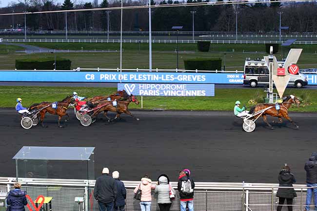 Photo d'arrivée de la course pmu PRIX DE PLESTIN-LES-GREVES à PARIS-VINCENNES le Jeudi 20 février 2020