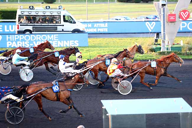 Photo d'arrivée de la course pmu PRIX DE LURE à PARIS-VINCENNES le Mercredi 26 février 2020