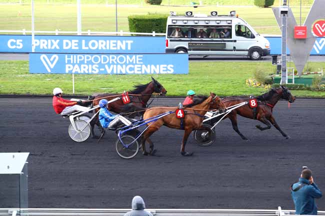 Photo d'arrivée de la course pmu PRIX DE LORIENT à PARIS-VINCENNES le Jeudi 27 février 2020