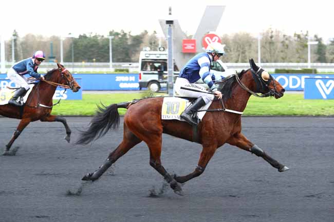 Photo d'arrivée de la course pmu PRIX DES ANDELYS à PARIS-VINCENNES le Jeudi 27 février 2020