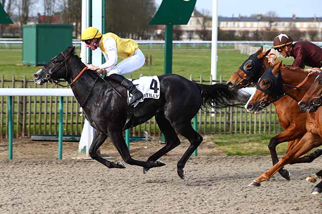 Photo d'arrivée de la course pmu PRIX DU BOIS BONNET à CHANTILLY le Lundi 9 mars 2020
