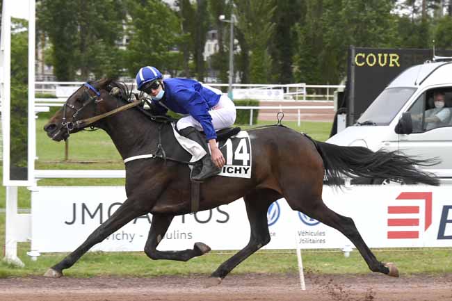 Photo d'arrivée de la course pmu PRIX DE THIERS à VICHY le Lundi 11 mai 2020