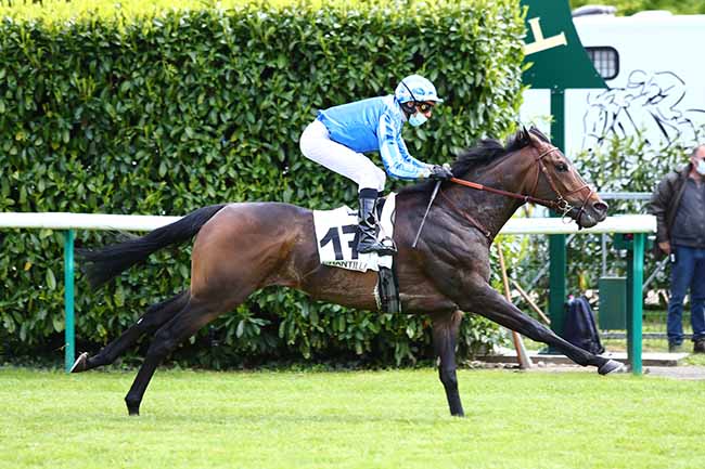 Photo d'arrivée de la course pmu PRIX DE ROISSY à CHANTILLY le Mercredi 13 mai 2020