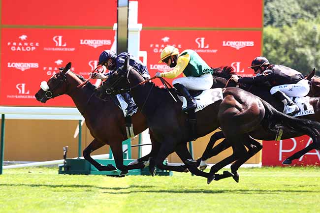 Photo d'arrivée de la course pmu PRIX DU PONT NEUF à LONGCHAMP le Jeudi 14 mai 2020