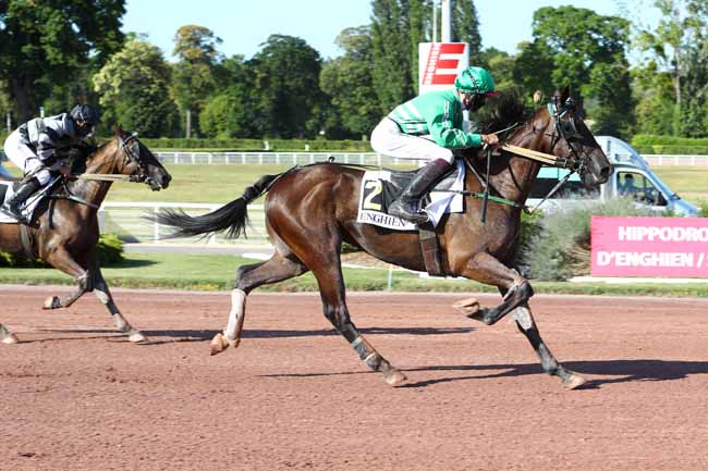 Photo d'arrivée de la course pmu PRIX DE LA HAUTE-VIENNE à ENGHIEN le Mercredi 24 juin 2020