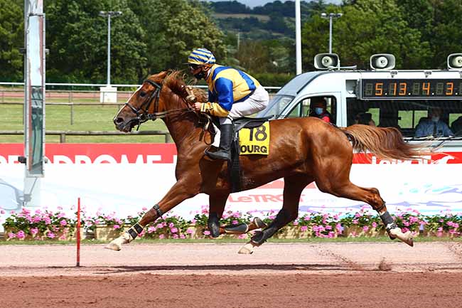 Photo d'arrivée de la course pmu PRIX DE GENETS à CABOURG le Vendredi 3 juillet 2020