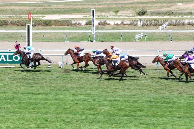 Photo d'arrivée de la course pmu PRIX DES MARETTES à DEAUVILLE le Mardi 4 août 2020
