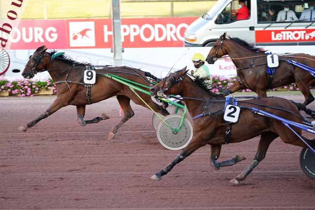 Photo d'arrivée de la course pmu PRIX BRUNO COQUATRIX à CABOURG le Vendredi 7 août 2020