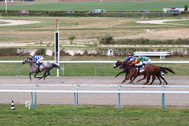 Photo d'arrivée de la course pmu PRIX DE L'ASSOCIATION DES JOCKEYS à DEAUVILLE le Samedi 8 août 2020