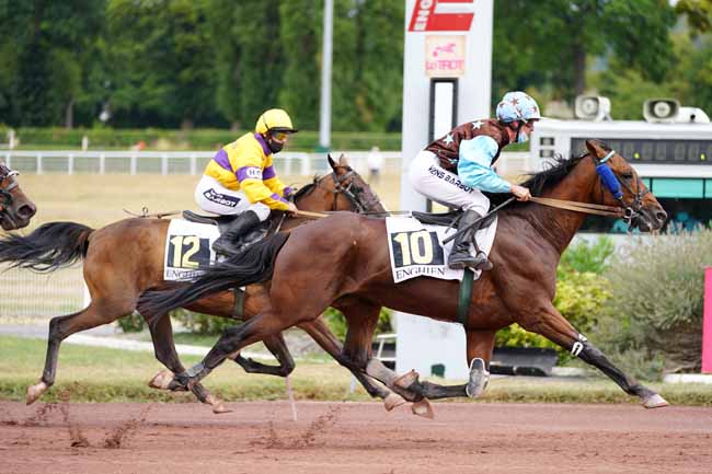 Photo d'arrivée de la course pmu PRIX DE LA PLACE DE VALOIS à ENGHIEN le Samedi 8 août 2020