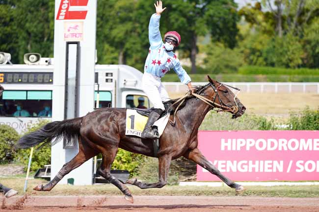Photo d'arrivée de la course pmu PRIX DE LONDRES à ENGHIEN le Samedi 8 août 2020