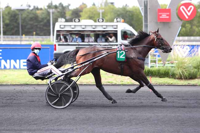 Photo d'arrivée de la course pmu PRIX DE JUSSEY à PARIS-VINCENNES le Lundi 24 août 2020