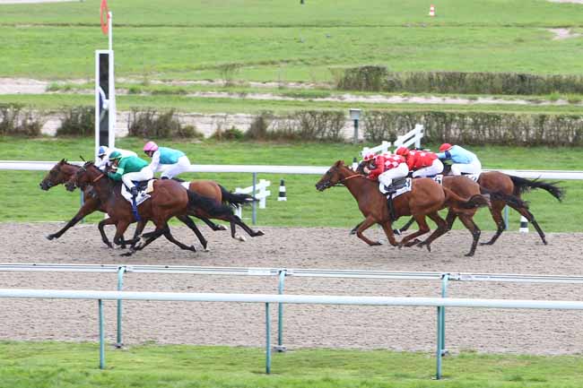 Photo d'arrivée de la course pmu PRIX DE L'ABBAYE SAINT-LEONARD à DEAUVILLE le Samedi 29 août 2020