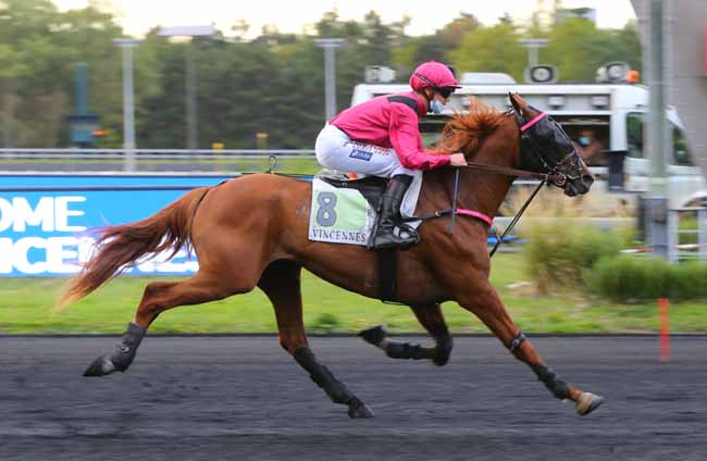 Photo d'arrivée de la course pmu PRIX D'EPERNAY à PARIS-VINCENNES le Lundi 31 août 2020