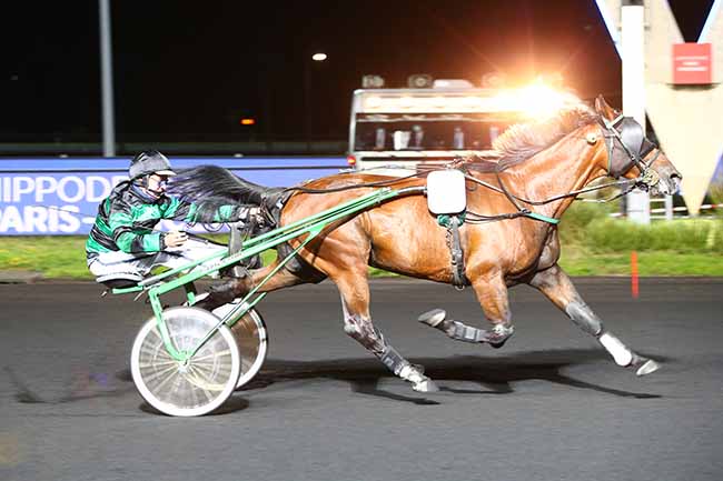 Photo d'arrivée de la course pmu PRIX BADENIA à PARIS-VINCENNES le Mardi 1 septembre 2020