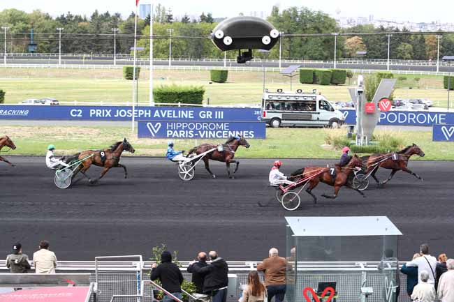 Photo d'arrivée de la course pmu PRIX JOSEPH AVELINE à PARIS-VINCENNES le Samedi 5 septembre 2020