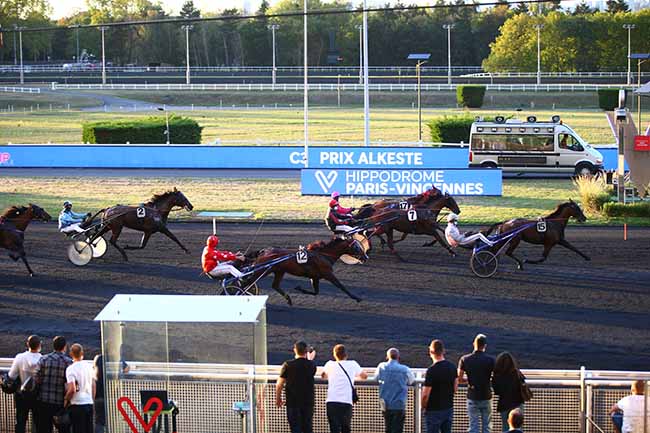 Photo d'arrivée de la course pmu PRIX ALKESTE à PARIS-VINCENNES le Mardi 8 septembre 2020