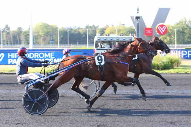 Photo d'arrivée de la course pmu PRIX DE BAZET à PARIS-VINCENNES le Mardi 15 septembre 2020