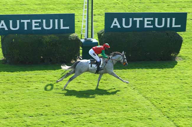 Photo d'arrivée de la course pmu PRIX THE FELLOW - MARQUISE DE MORATALLA à AUTEUIL le Mercredi 16 septembre 2020