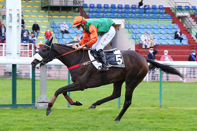 Photo d'arrivée de la course pmu PRIX DE BIARRITZ à COMPIEGNE le Jeudi 24 septembre 2020