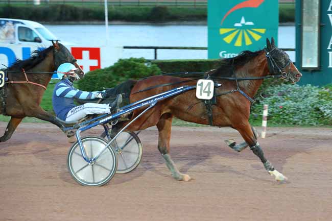 Photo d'arrivée de la course pmu PRIX BIRD PARKER à LAVAL le Vendredi 25 septembre 2020