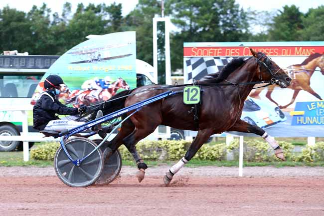 Photo d'arrivée de la course pmu PRIX FRANCE BLEU MAINE à LE MANS le Mercredi 30 septembre 2020