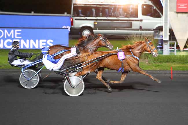Photo d'arrivée de la course pmu PRIX CYRENE à PARIS-VINCENNES le Vendredi 16 octobre 2020