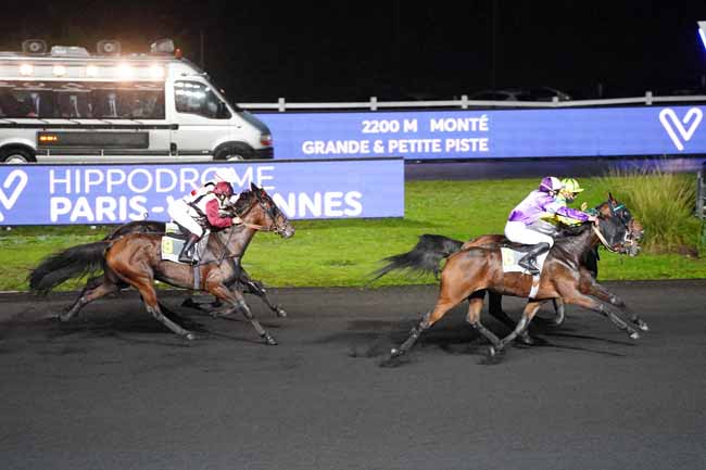 Photo d'arrivée de la course pmu PRIX GOBERTA à PARIS-VINCENNES le Mardi 20 octobre 2020