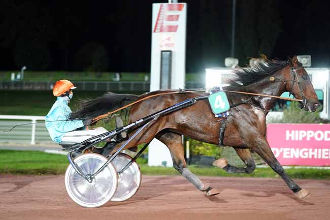 Photo d'arrivée de la course pmu PRIX DE LA PORTE D'ISSY à ENGHIEN le Mercredi 21 octobre 2020