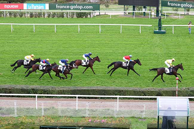 Photo d'arrivée de la course pmu PRIX SAGE ET JOLIE à SAINT-CLOUD le Samedi 24 octobre 2020