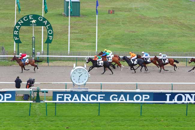 Photo d'arrivée de la course pmu PRIX DE CHARLEMONT à CHANTILLY le Mardi 10 novembre 2020