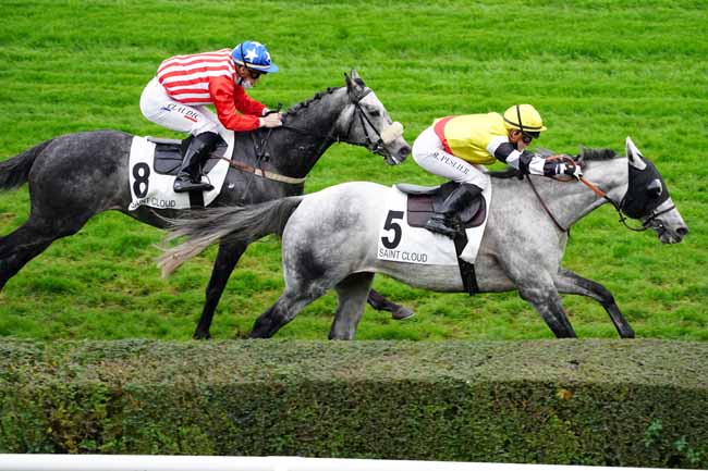 Photo d'arrivée de la course pmu PRIX D'URES à SAINT-CLOUD le Vendredi 13 novembre 2020