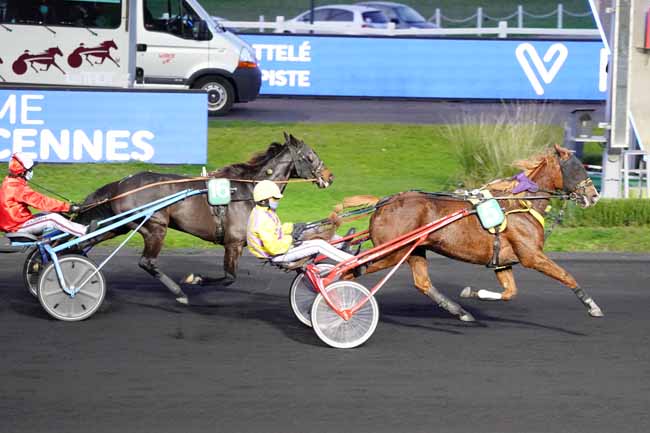 Photo d'arrivée de la course pmu PRIX ATLANTIC à PARIS-VINCENNES le Samedi 14 novembre 2020