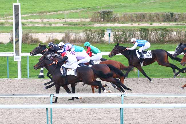 Photo d'arrivée de la course pmu PRIX LYPHARD à DEAUVILLE le Mercredi 25 novembre 2020