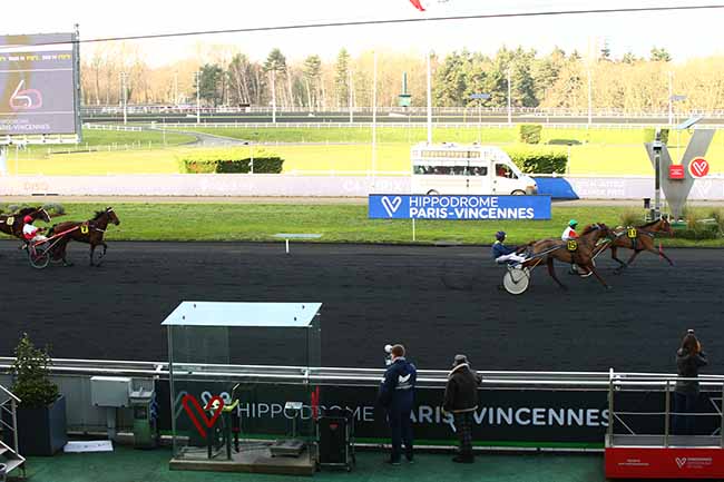 Photo d'arrivée de la course pmu PRIX DE DORDIVES à PARIS-VINCENNES le Mercredi 30 décembre 2020