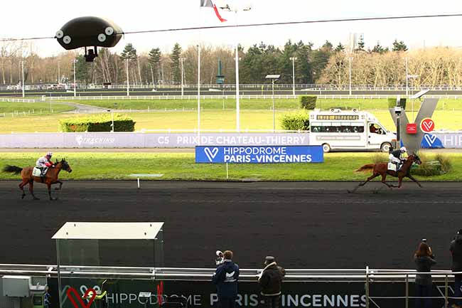 Photo d'arrivée de la course pmu PRIX DE CHATEAU-THIERRY à PARIS-VINCENNES le Mercredi 30 décembre 2020