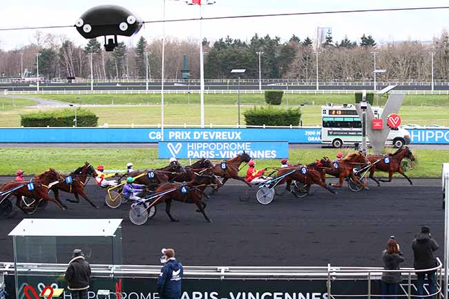 Photo d'arrivée de la course pmu PRIX D'EVREUX à PARIS-VINCENNES le Mercredi 30 décembre 2020