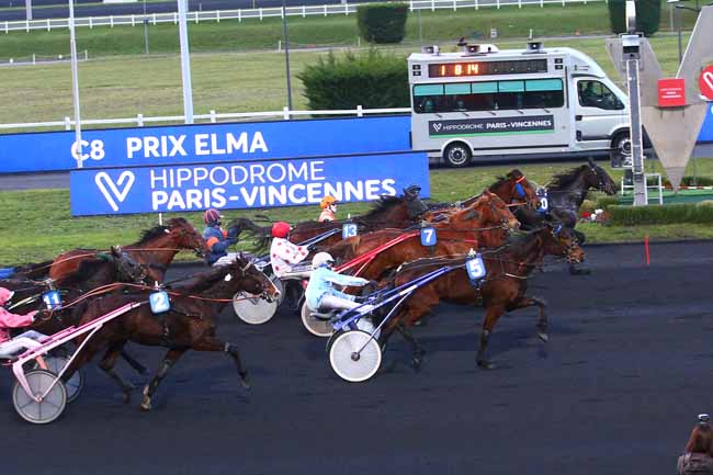 Photo d'arrivée de la course pmu PRIX ELMA à PARIS-VINCENNES le Jeudi 4 février 2021