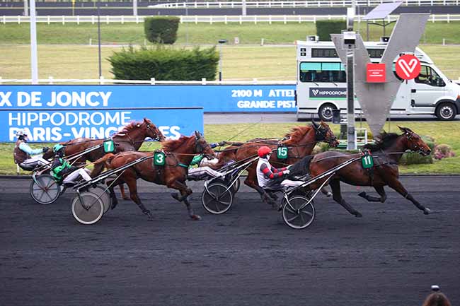 Photo d'arrivée de la course pmu PRIX DE JONCY à PARIS-VINCENNES le Lundi 22 février 2021