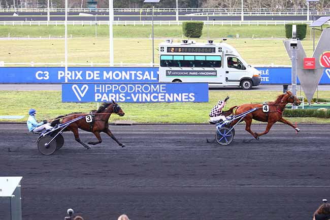 Photo d'arrivée de la course pmu PRIX DE MONTSALVY à PARIS-VINCENNES le Mardi 23 février 2021