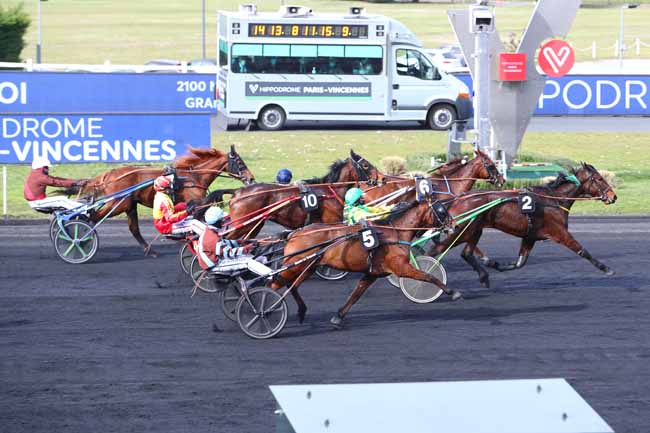 Photo d'arrivée de la course pmu PRIX DE BOIS-LE-ROI à PARIS-VINCENNES le Jeudi 25 février 2021
