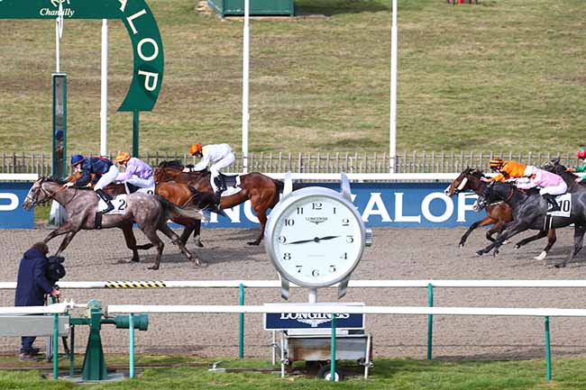 Photo d'arrivée de la course pmu PRIX DE LA FONTAINE D'ORRY à CHANTILLY le Jeudi 25 février 2021